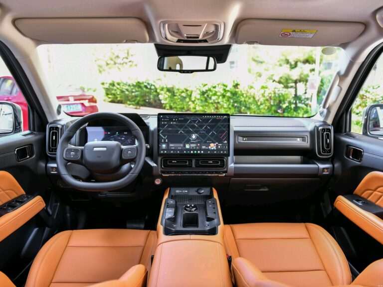 فضای کابین هاوال رپتور PHEV 2026