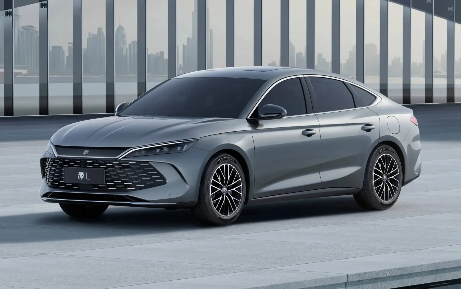 خودرو هیبریدی BYD Qin L