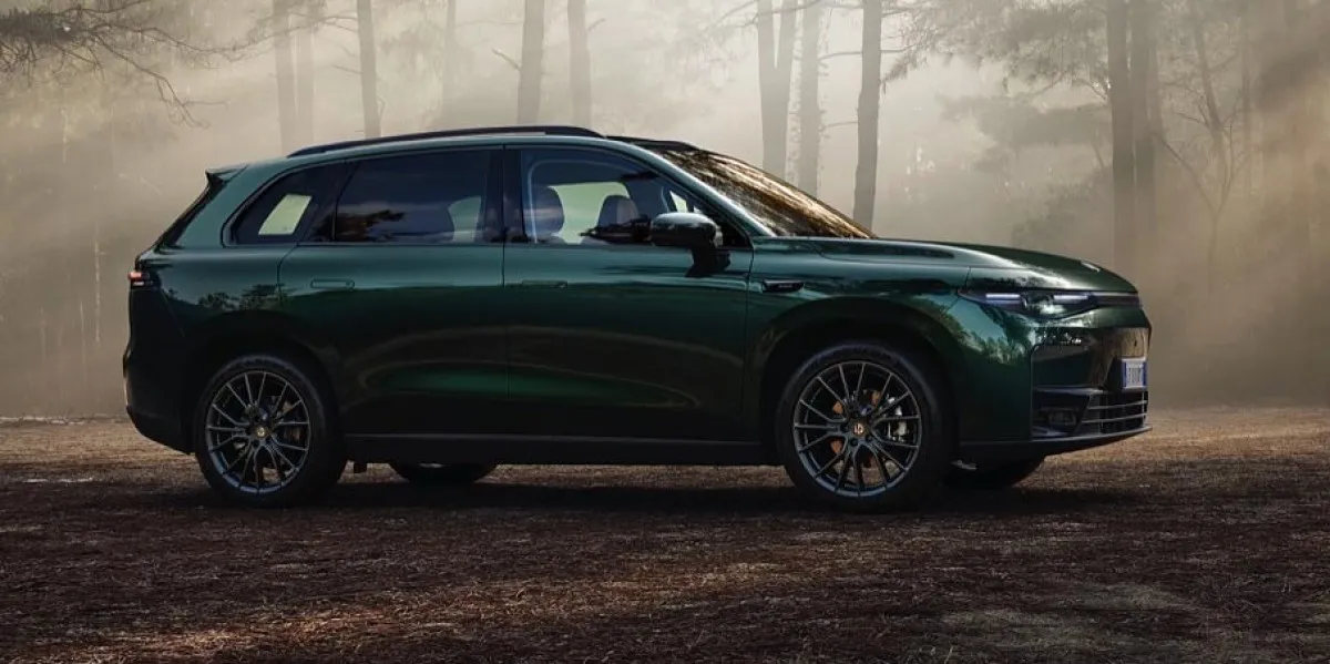 نمای جلو و سمت شاگرد C10 AWD لیپموتور