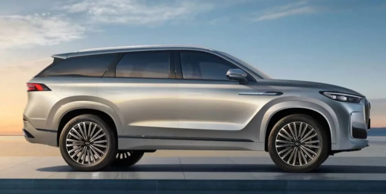 فونیکس f9 نمای کنار