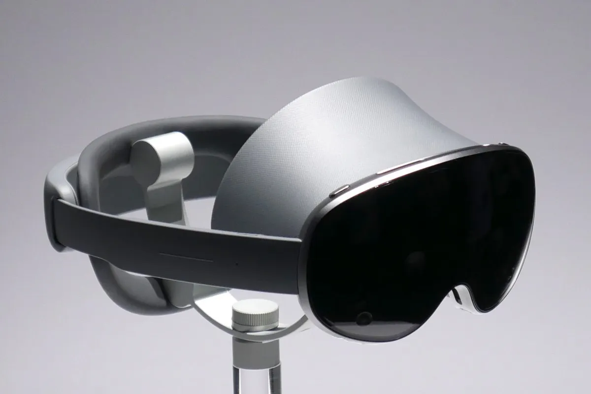 هدست واقعیت ترکیبی گلکسی XR