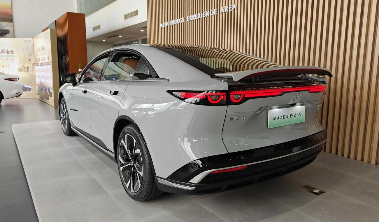مزدا ez-6 وارداتی